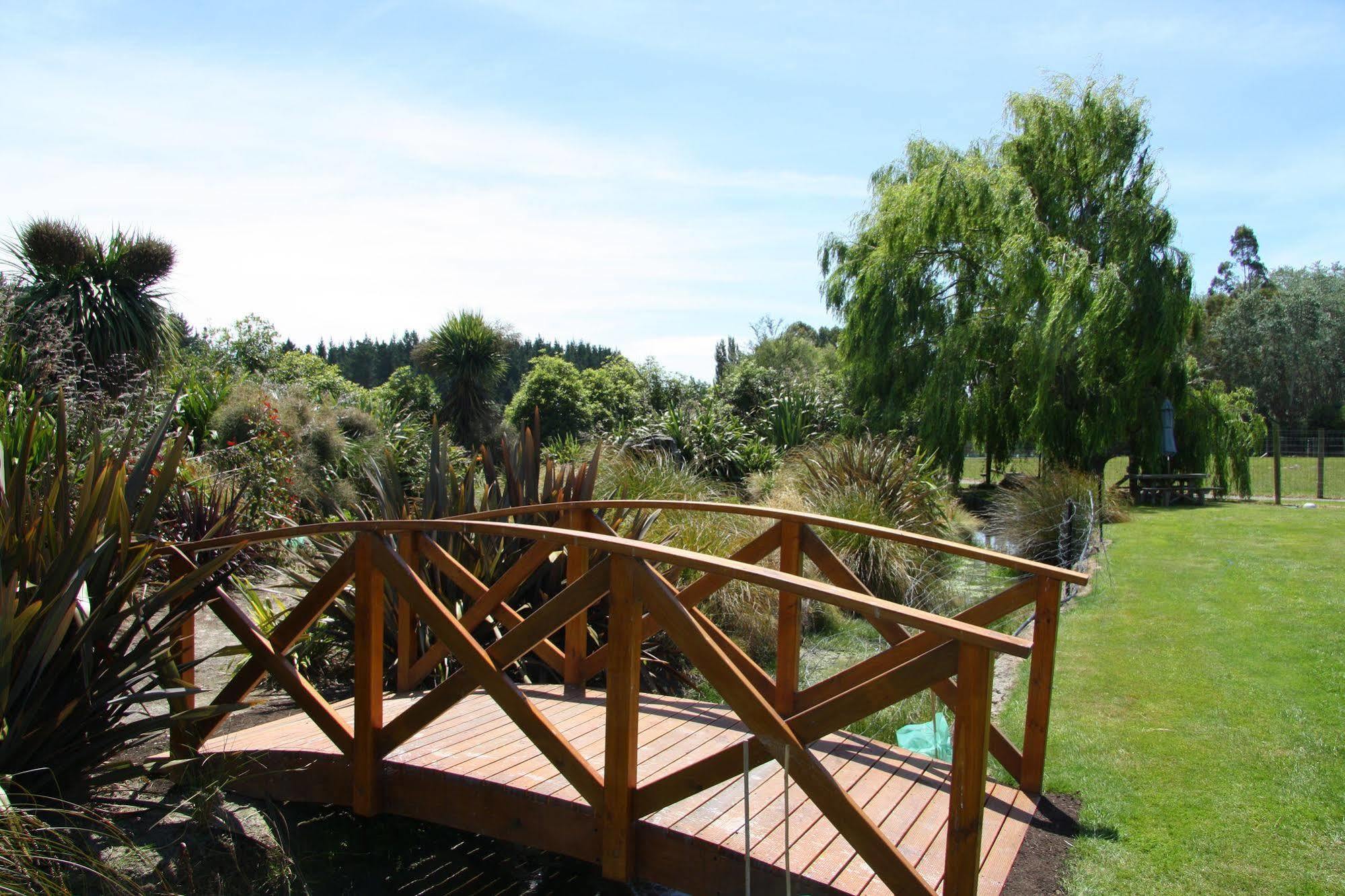 The Meadows Villa Christchurch Exteriör bild